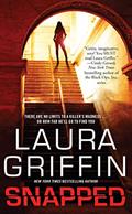 Read Snapped (Tracers Series Book 4), written by Laura Griffin